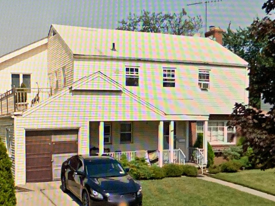 Street view of house