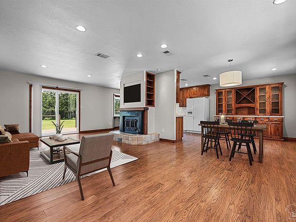 3rd image of 4514 Sea Vista Ct