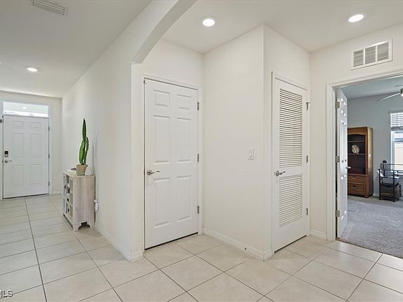 2nd image of 1439 SE 18th St