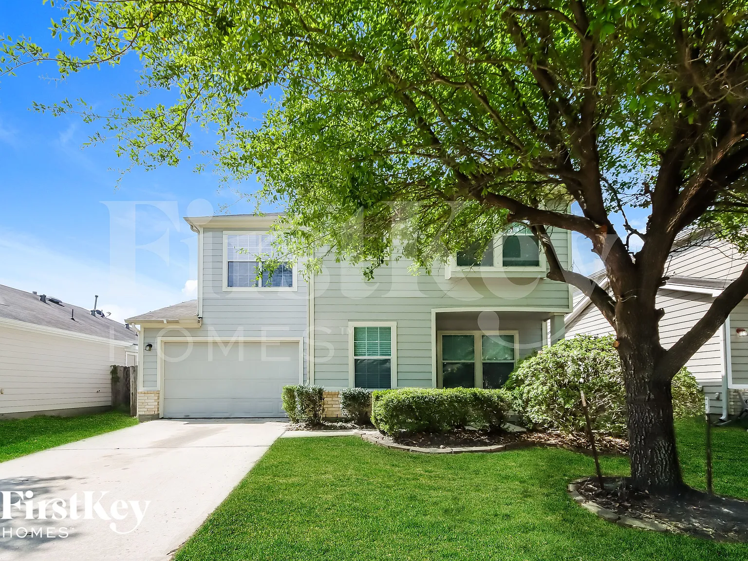 3 bed, 2.5 bath, 1759 sqft, $1,985 — Photo 1