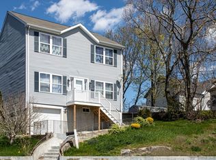 1950 Pleasant St, Fall River, MA 02723