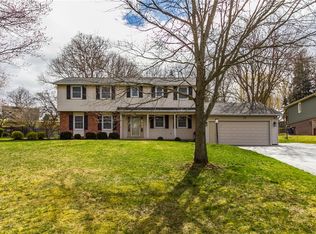 48 Bromley Rd, Pittsford, NY 14534