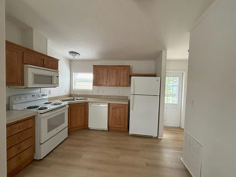 19237 Cedar Crest Ct #9M — Photo 6