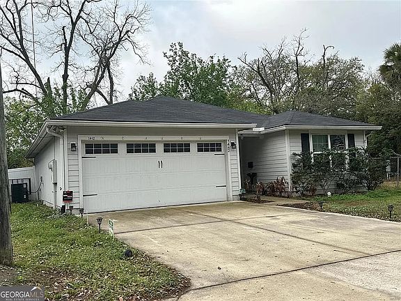 3rd image of 1442 Golfair Blvd