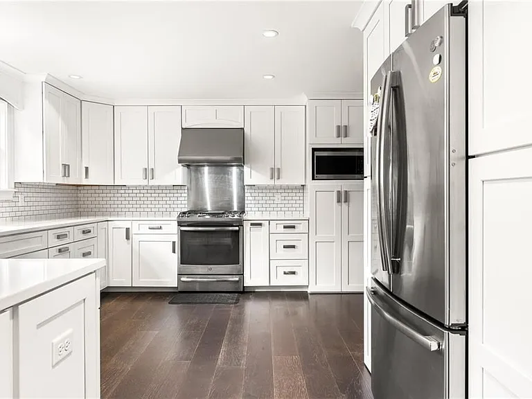 6 Pickering Dr — Photo 6