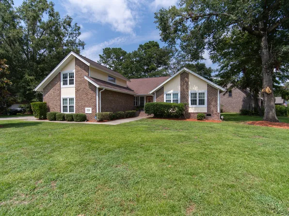 220 Tall Pines Rd, Ladson, SC 29456