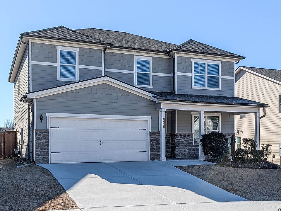 1st image of 702 Lanarck Way