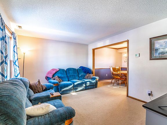 3rd image of 2118 Canyon Dr