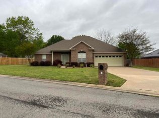 3 Livingstone Dr, Searcy, AR 72143