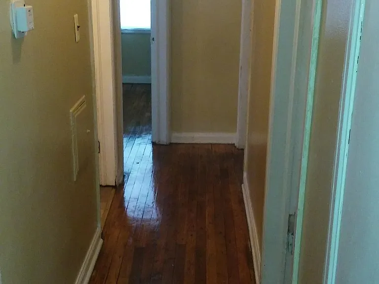 18497 Westmoreland Rd — Photo 13