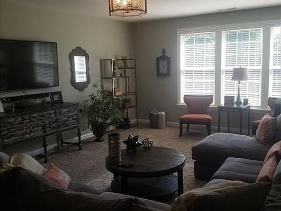 3rd image of 2919 Avebury Way
