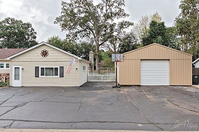 2nd image of 28611 106th St