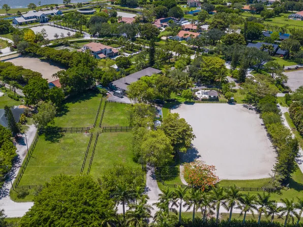 2040 Appaloosa Trl, Wellington, FL 33414