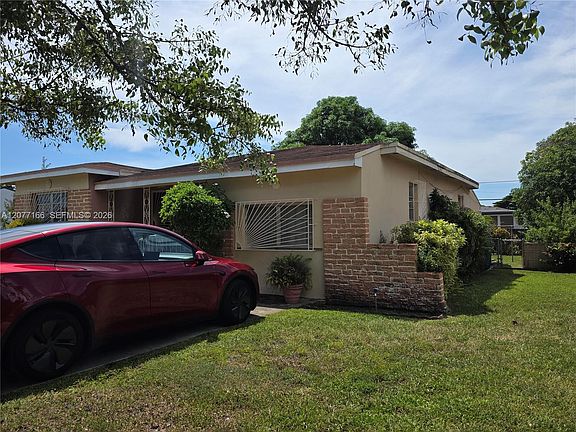 4th image of 3070 NW 6th St