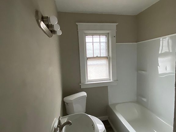 2nd view of second bathroom upstairs