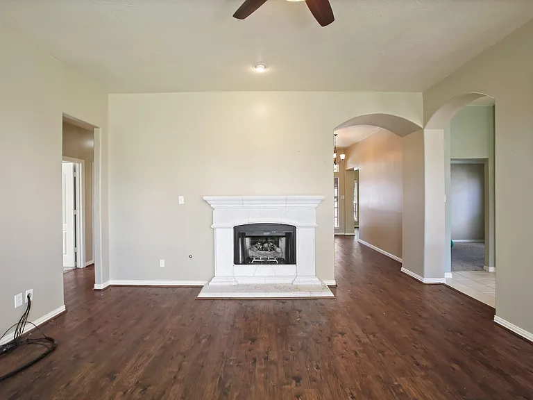 8305 Spinnaker Bay Ln — Photo 6