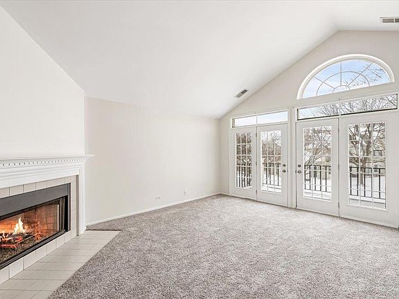 4th image of 417 Cobbler Ct Unit 2