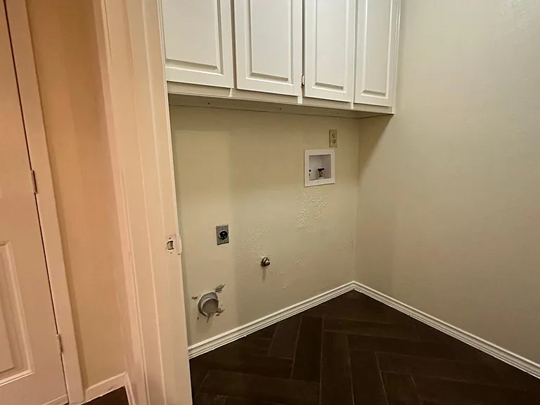 3303 Lanarc Dr — Photo 9