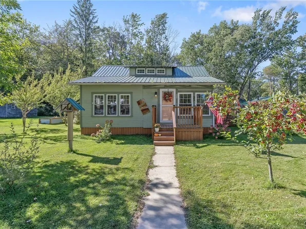 233 Hager Dr, Pulaski, NY 13142