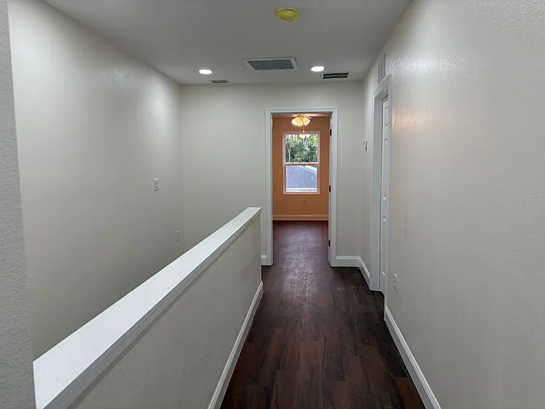 1702 W Granfield Ave — Photo 11