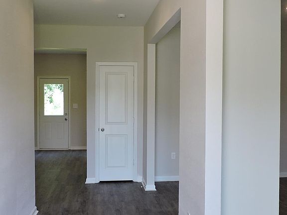 4th image of 6999 Rebecca Ln