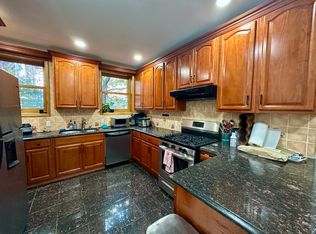 355 Bleecker St APT 2, New York, NY 10014