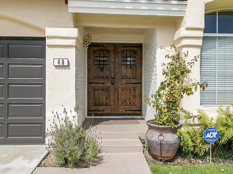 46 Westgate — Photo 2