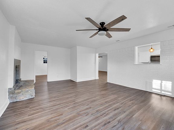 3rd image of 512 Virginia Ave