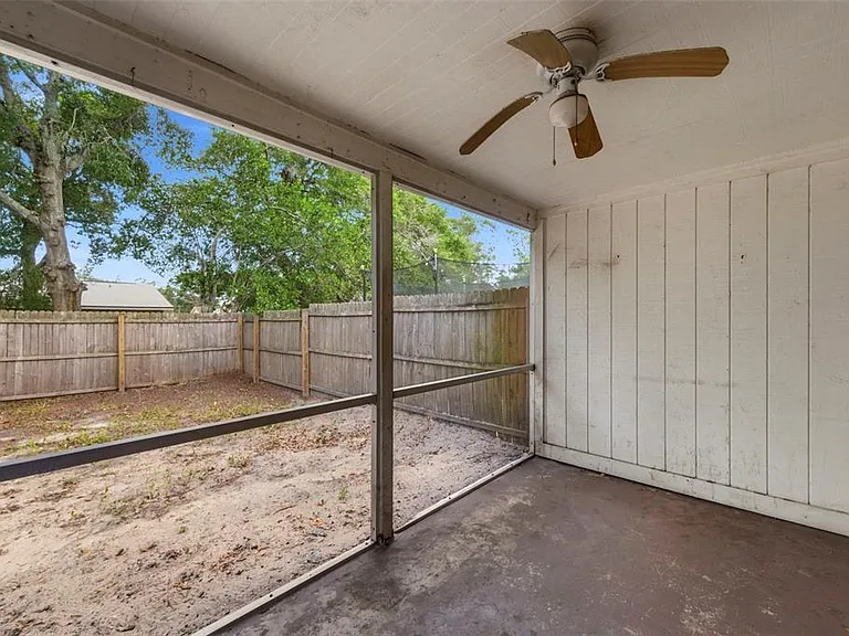8124 Omaha Cir — Photo 32