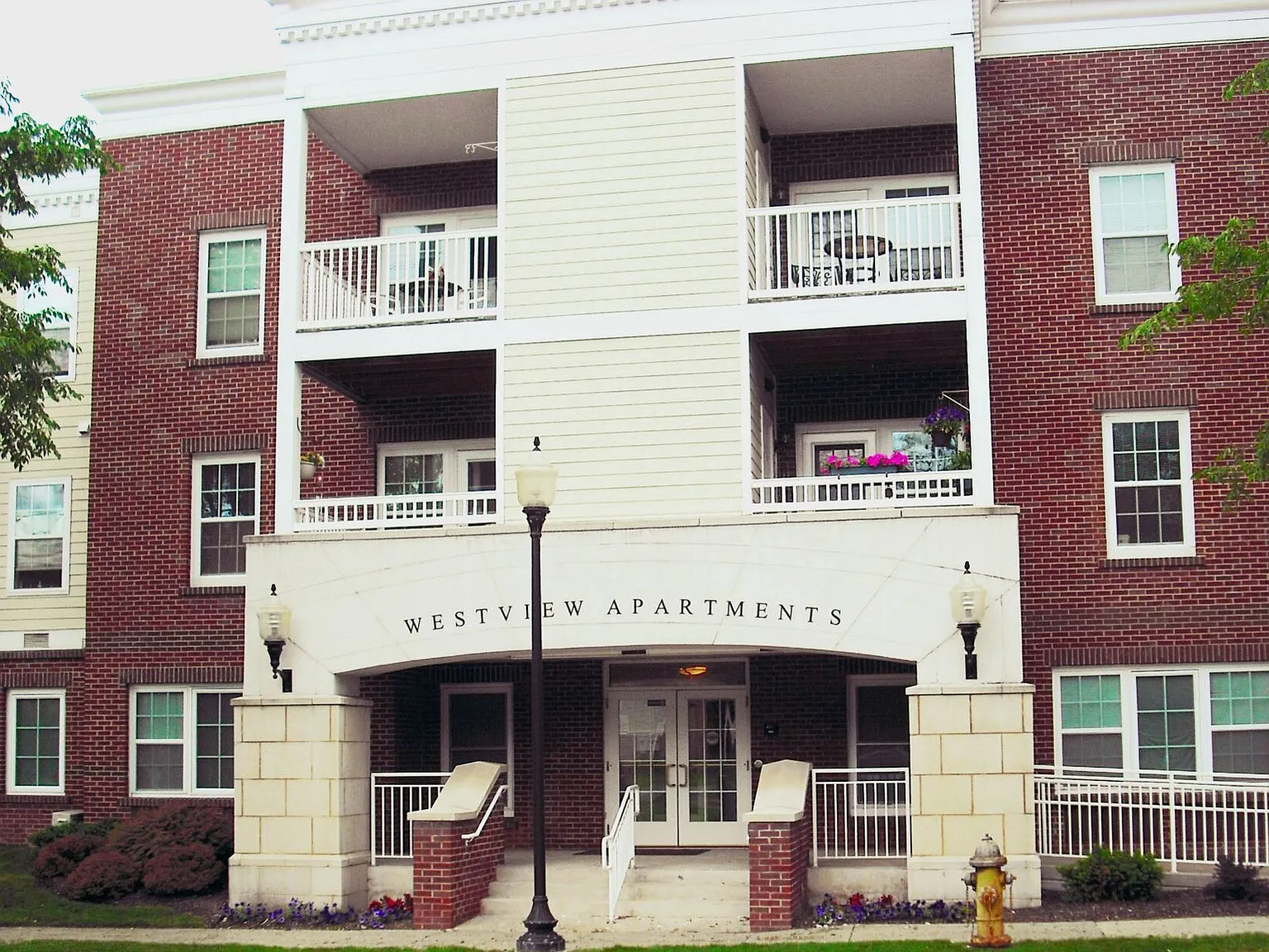 Westview Apartments — Photo 3