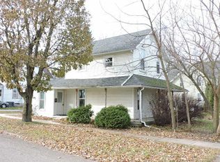 301 S 6th St, Fort Atkinson, WI 53538