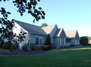 2606 E Teaberry Ln, Vincennes, IN 47591