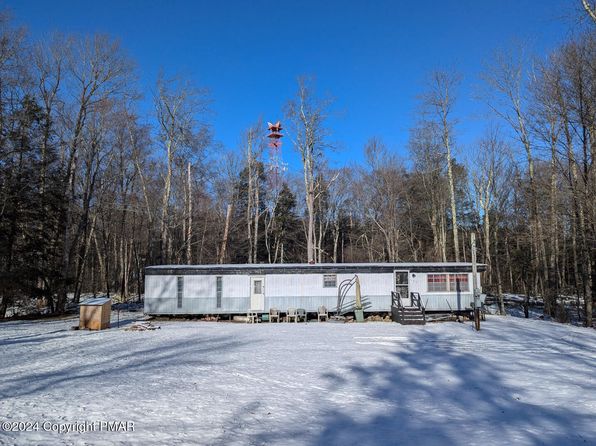 137 Broken Arrow Ln, Gouldsboro, PA 18424