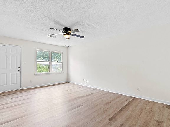 2nd image of 209 Melody Ln #C