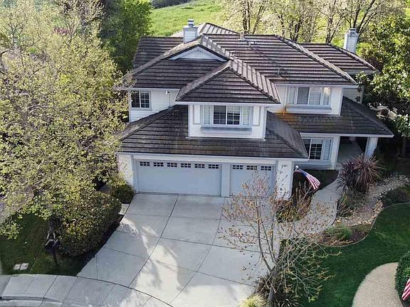 2nd image of 164 Parkhaven Dr