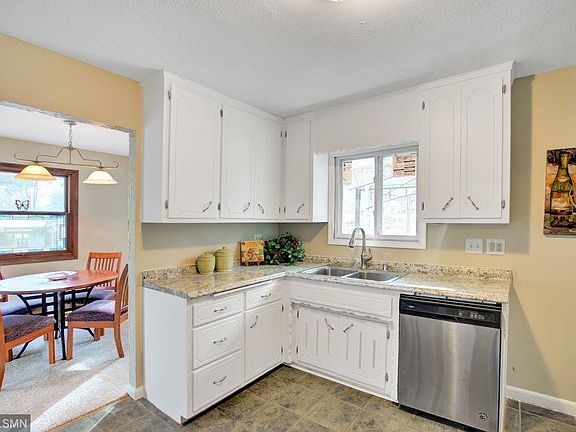 4th image of 15124 Park Ave