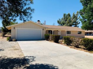 15668 Dale Evans Pkwy, Apple Valley, CA 92307