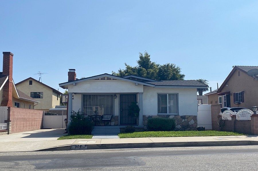 1st image of 969 W Summerland Ave