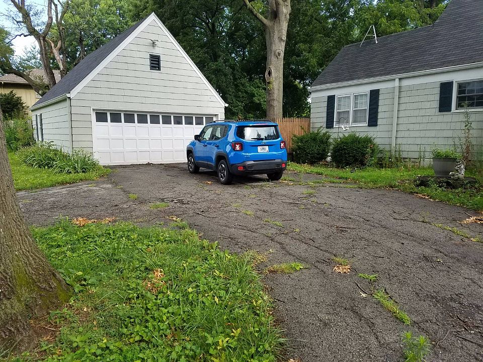 2nd image of 4114 S Crysler Ave