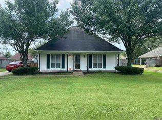 13523 S Trace Dr, Walker, LA 70785