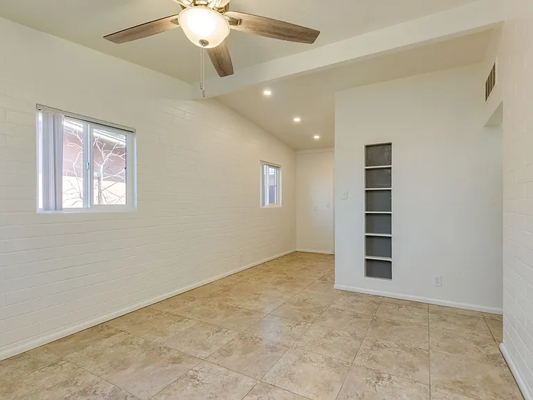 1921 E. Virginia Ave — Photo 15