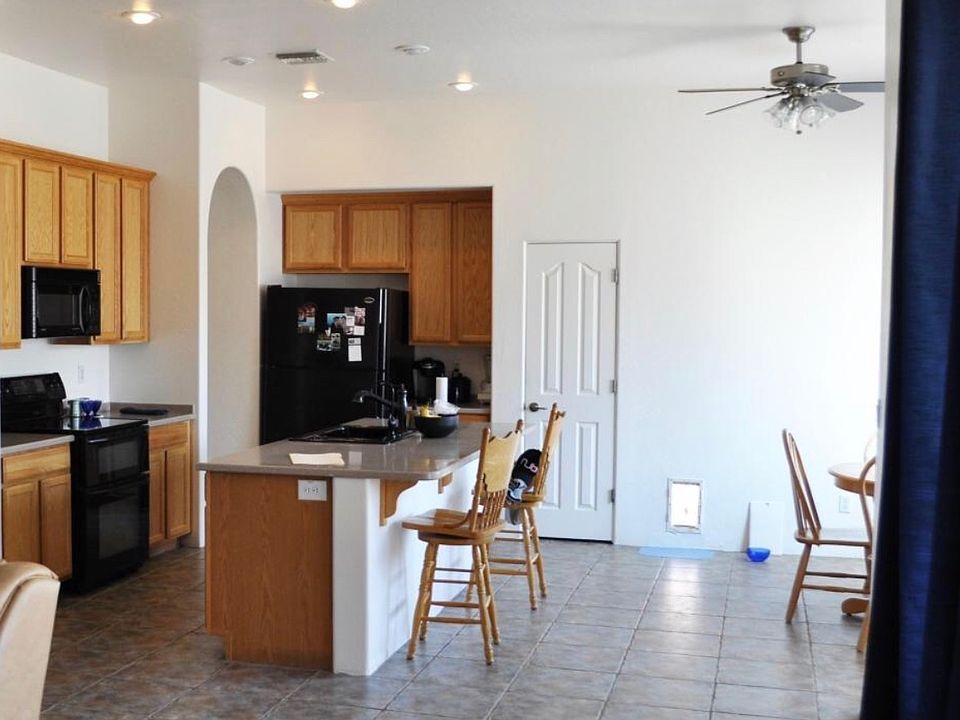 2nd image of 45405 N 20th Pl