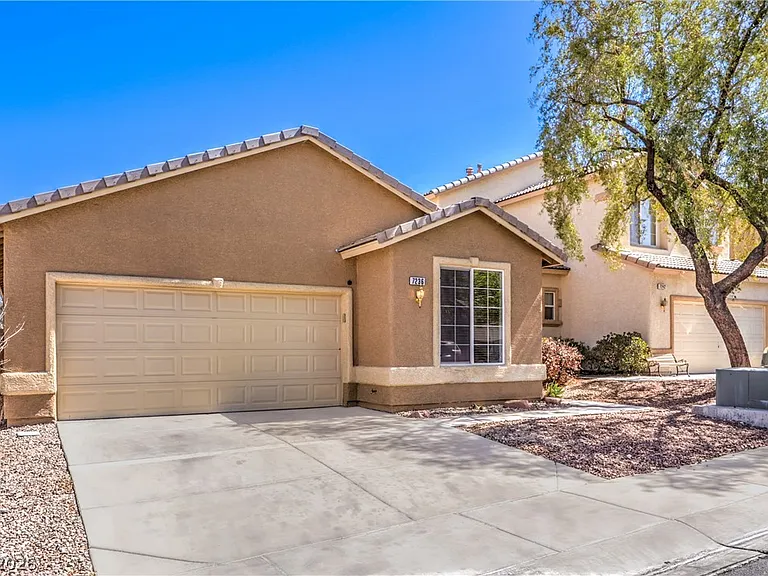 7236 Victoria Oak Ct — Photo 2