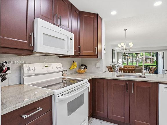 4th image of 2225 SW 15th St APT 223