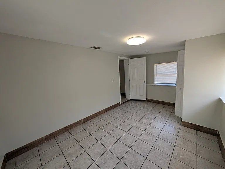 10828 Hillcrest Ave — Photo 13