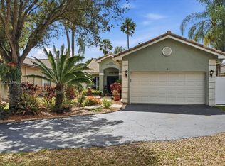 12640 SW 7th Pl, Davie, FL 33325