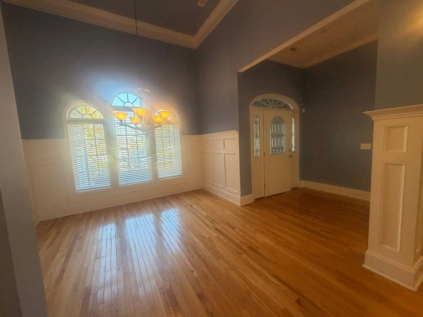 2100 Harborview Drive — Photo 2