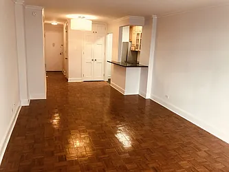 Rented by Metropolis Real Estate of Manhattan