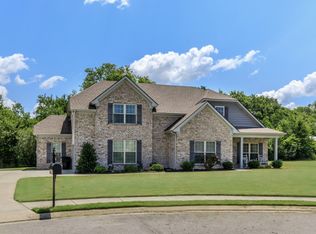 2004 Chapel Ct, Murfreesboro, TN 37128