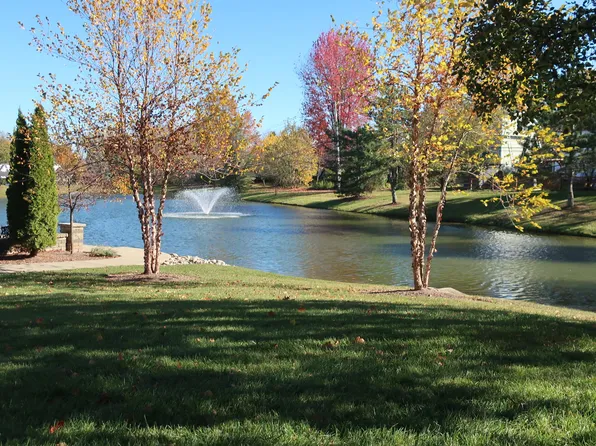 1631 Weatherstone Dr, Ann Arbor, MI 48108